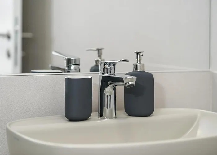 Alexandra דירה *